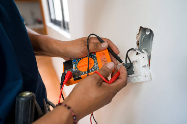 Best Licensed Electrician  in St Ann, MO